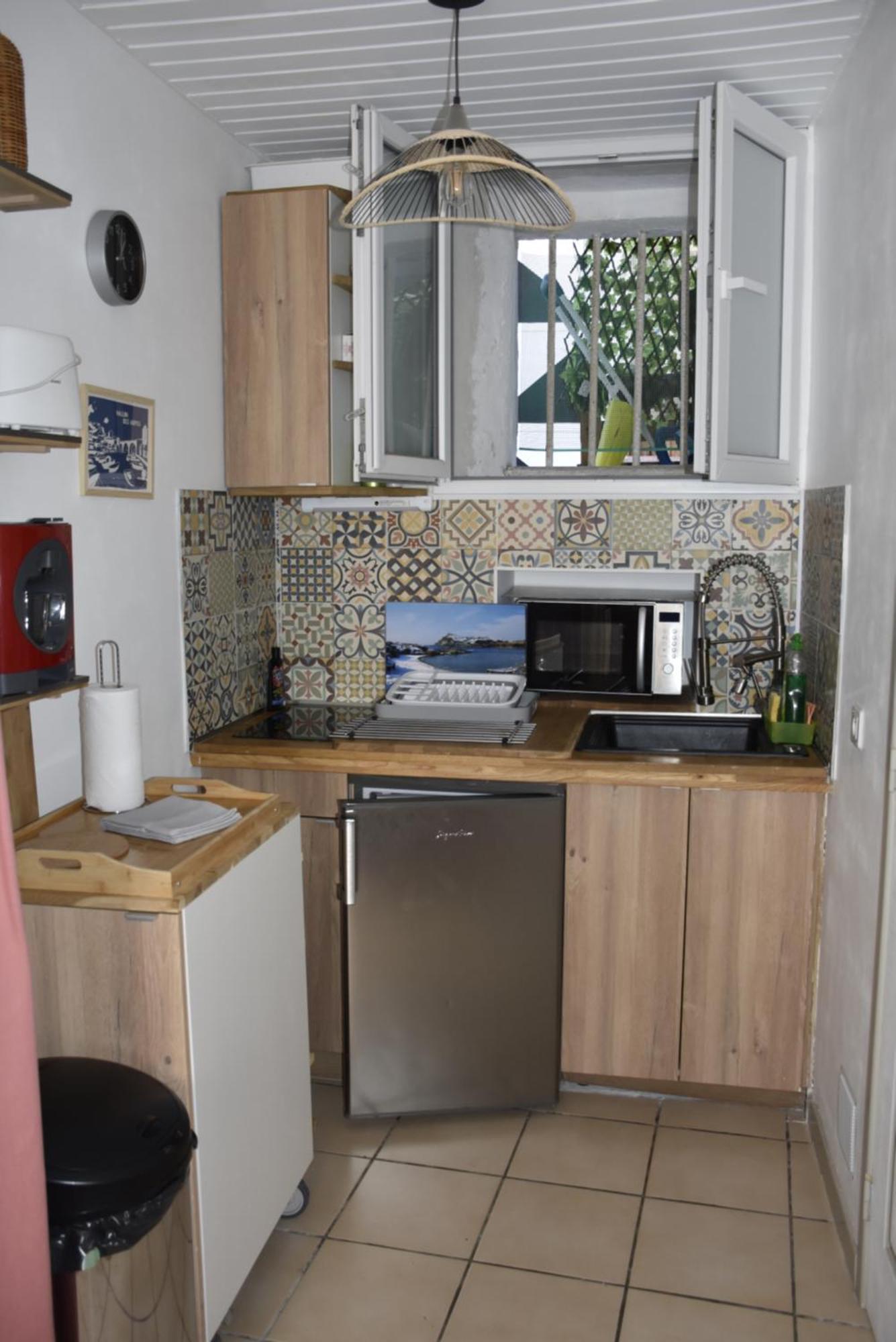 Apartamento Escapade Paisible, Saint-Eugene Marsella Exterior foto